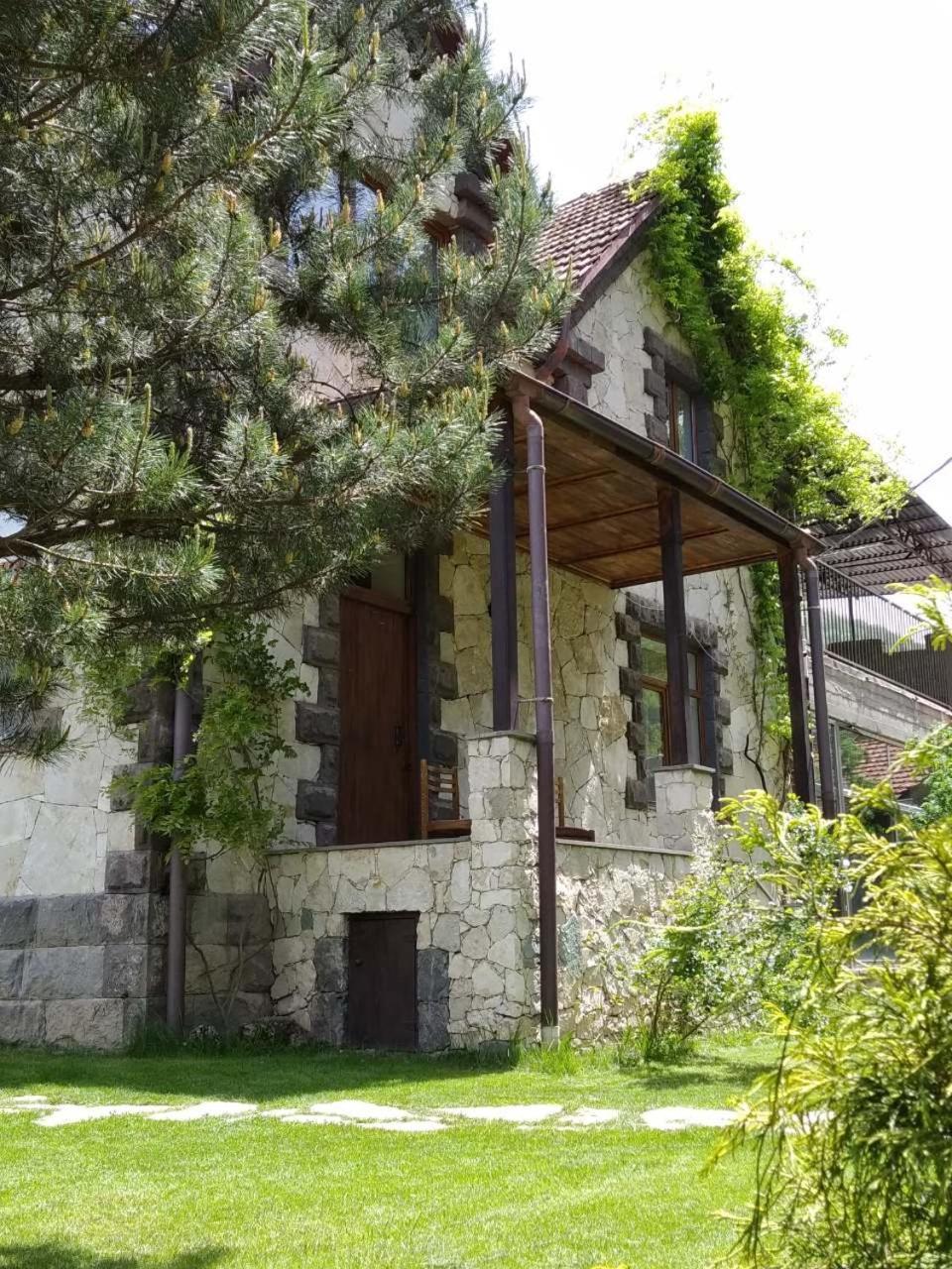 Eco Garden Bed & Breakfast Dilijan Exterior foto