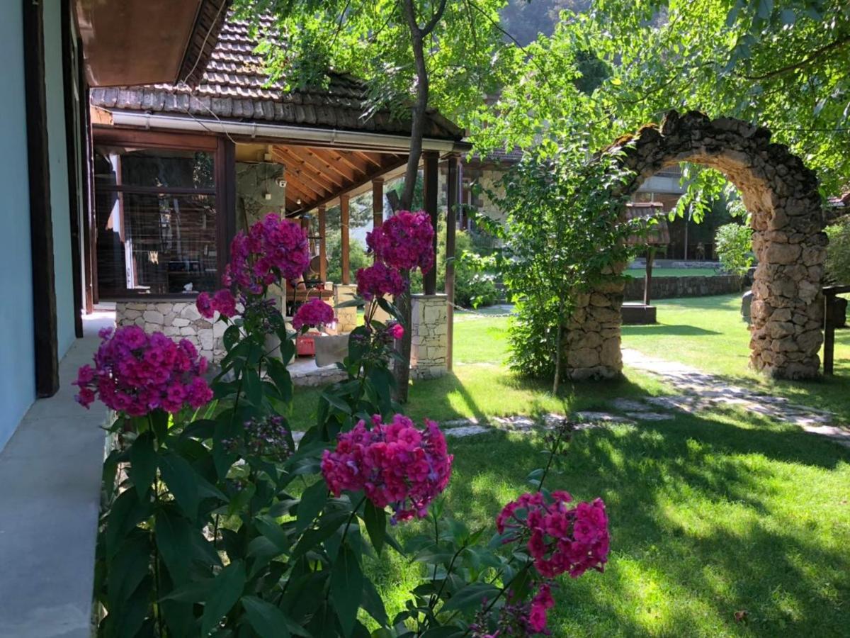 Eco Garden Bed & Breakfast Dilijan Exterior foto