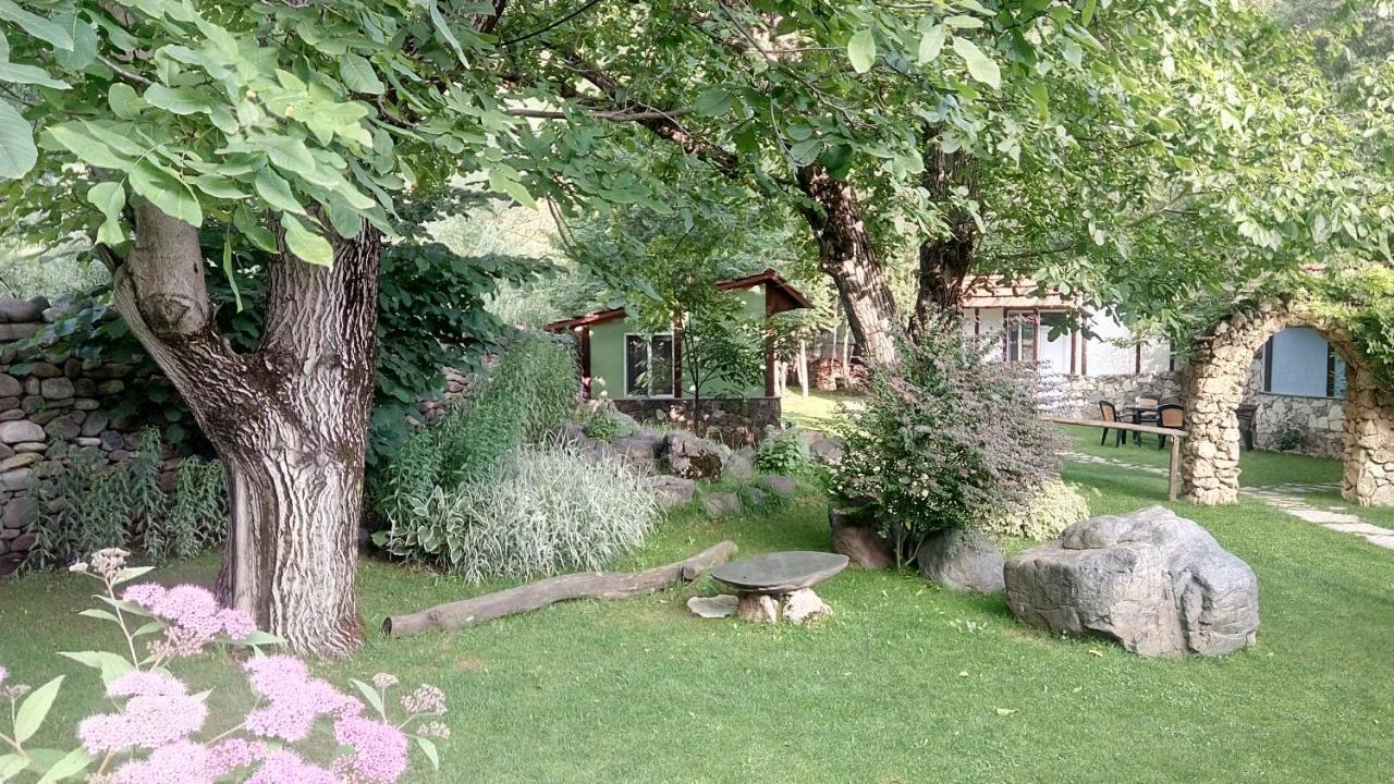Eco Garden Bed & Breakfast Dilijan Exterior foto